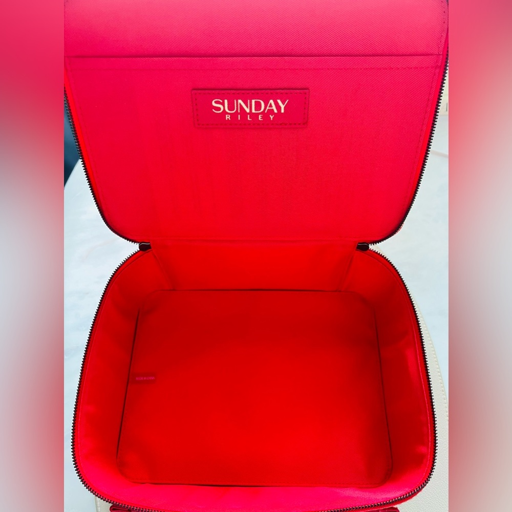 Sunday Riley makeup bag - Picture 3 of 3